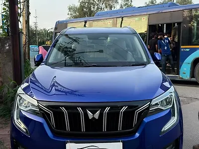 2023 Mahindra XUV700 AX 7 Diesel  AT Luxury Pack 7 STR [2021] 1