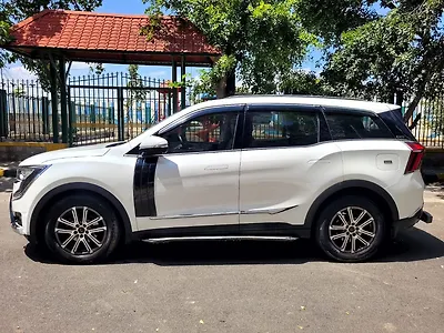 2024 Mahindra Old Generation XUV700 AX7 Luxury Pack AWD Diesel 2.2L Turbo Automatic 7 STR