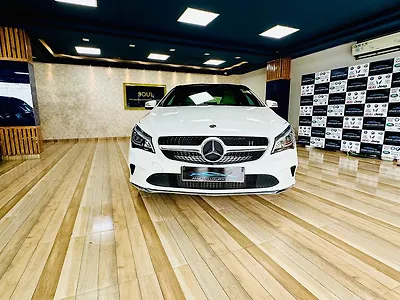 2019 Mercedes-Benz CLA 200 D Urban Sport 1