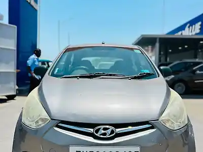 2013 हुंडई ईऑन एरा + 1