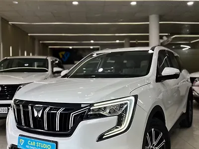2022 Mahindra XUV700 AX7 Luxury Pack AWD Diesel 2.2L Turbo Automatic 7 STR 1