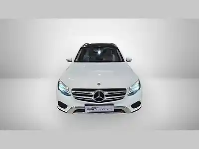 2017 मर्सिडीज़ बेंज़ GLC 300 प्रोग्रेसिव 1
