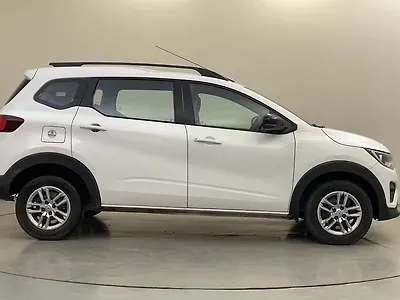 2022 Renault Triber RXT