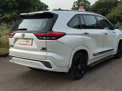2024 Toyota Innova Hycross - JaanCar