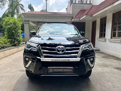 2019 Toyota Fortuner 2.8 4x4 MT [2016-2020] 1