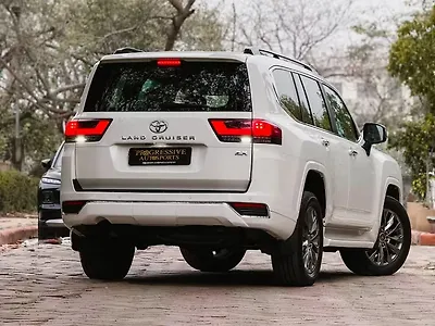 2023 Toyota Land Cruiser ZX Diesel