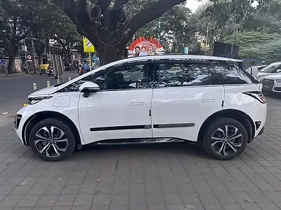 2026 MG Windsor EV Essence Pro 52.9 kWh