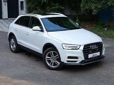 2019 Audi Q3 35 TDI quattro Premium Plus 1