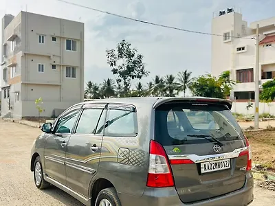 2012 Toyota Innova 2.5 VX 8 STR BS-IV
