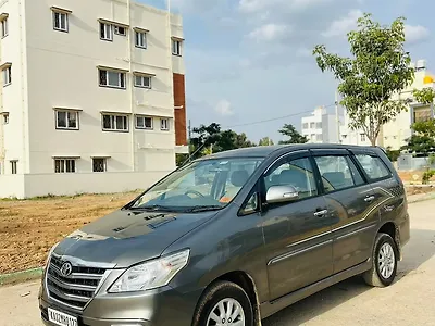 2012 Toyota Innova 2.5 VX 8 STR BS-IV