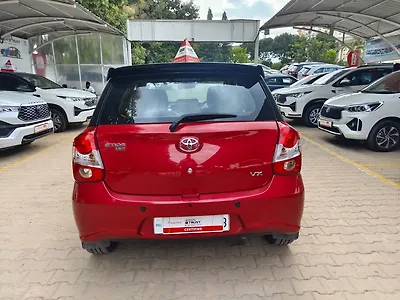 2019 Toyota Etios Liva VX Dual Tone