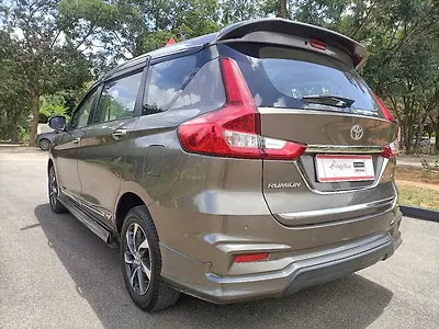 2024 Toyota Rumion V MT