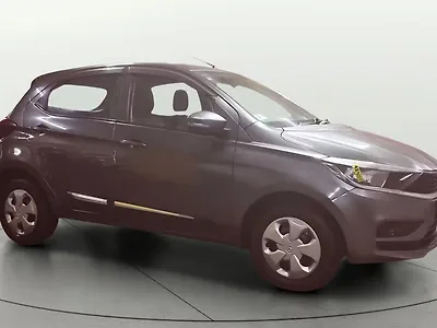 2022 टाटा टियागो xt सीएनजी [2022-2023] 1