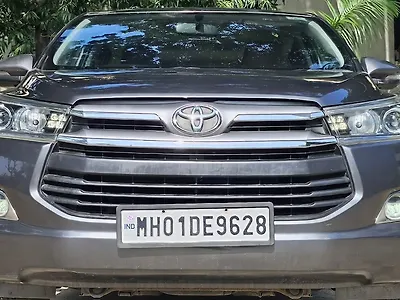 2019 Toyota Innova Crysta 2.4 V Diesel 1 2019 Toyota Innova Crysta 2.4 V Diesel 1