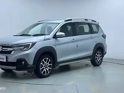 2025 मारुति सुज़ुकी XL6 Alpha Plus Petrol Manual Smart Hybrid 1