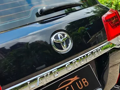 2017 Toyota Land Cruiser LC 200 VX
