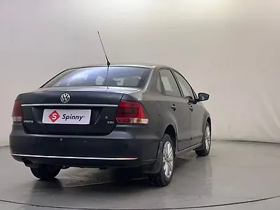 2015 Volkswagen Vento Highline Diesel