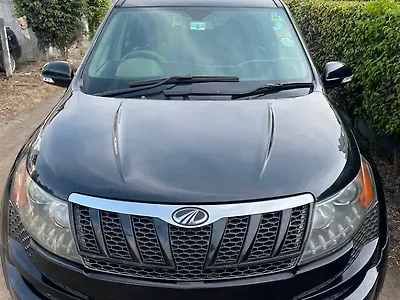 2014 Mahindra XUV500 W8 1