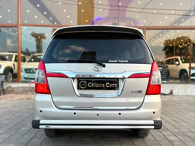 2014 Toyota Innova 2.5 VX 8 STR BS-III