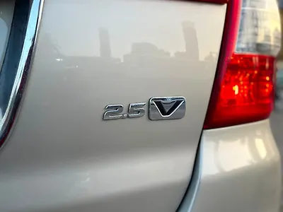 2014 Toyota Innova 2.5 VX 8 STR BS-III