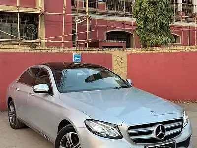 2017 मर्सिडीज़ बेंज़ E-क्लास e  220 डी 1