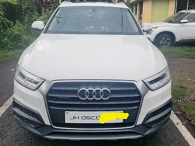 2018 Audi Q3 35 TDI quattro Premium Plus 1