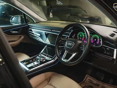 2024 Audi Q8 55 TFSI quattro