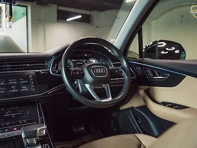 2024 Audi Q8 55 TFSI quattro