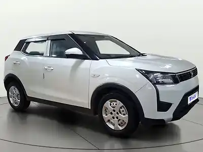 2023 महिंद्रा XUV300 W4 1.2 पेट्रोल [2019] 1