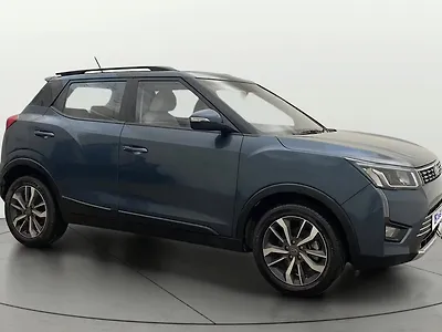 2021 Mahindra XUV300 W8 (O) 1.2 Petrol AMT [2021] 1