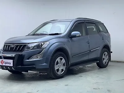 2017 Mahindra XUV500 W6 AT 1