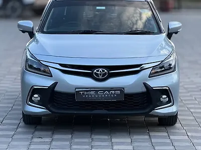2024 टोयोटा ग्लैंजा V Petrol Automatic 1