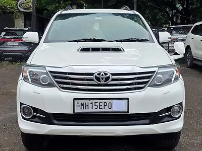 2015 Toyota Fortuner 3.0 4x2 MT 1 2015 Toyota Fortuner 3.0 4x2 MT 1