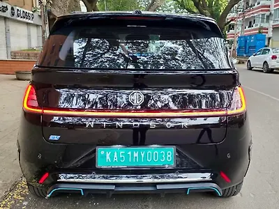 2025 MG Windsor EV Essence 38.0 kWh