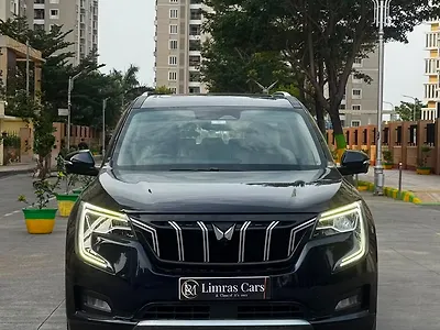2022 Mahindra XUV700 AX 7 Diesel  AT Luxury Pack 7 STR [2021] 1