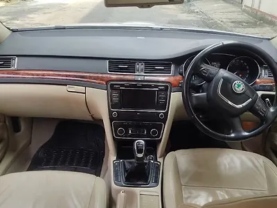 2010 Skoda Superb Elegance 1.8 TSI MT