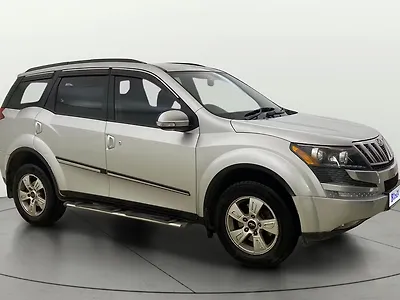 2015 Mahindra XUV500 W8 1