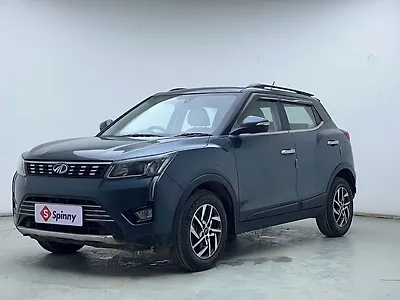 2022 Mahindra XUV300 W8 (O) 1.2 Petrol 1