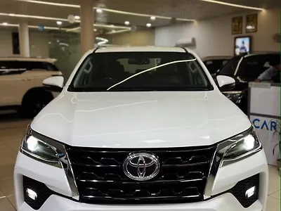2021 Toyota Fortuner 2.8 4x2 AT 1