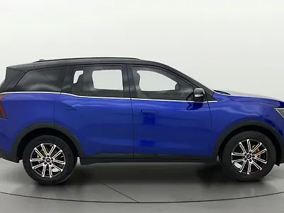 2023 Mahindra Old Generation XUV700 AX 7 Petrol MT 7 STR