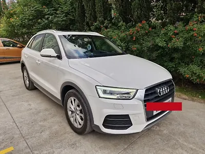 2016 Audi Q3 35 TDI Premium Plus + Sunroof