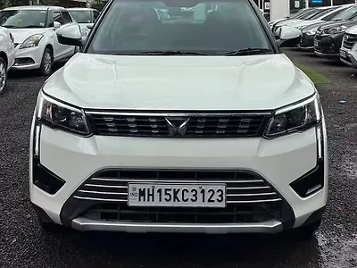 2023 Mahindra XUV300 W8 (O) 1.5 Diesel 1