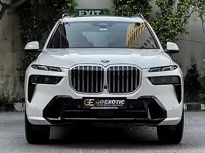 2023 बीएमडब्ल्यू x7 xDrive40i M Sport (Petrol) 1