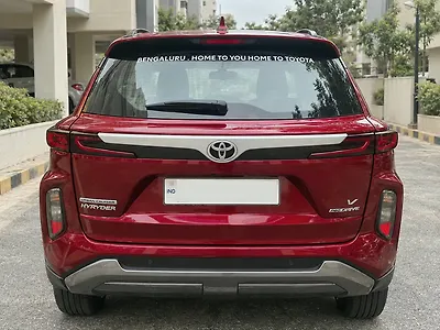 2024 Toyota Urban Cruiser Hyryder V AT NeoDrive