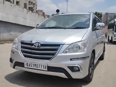 2013 Toyota Innova 2.5 G 7 STR BS-IV