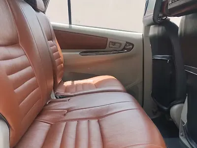2013 Toyota Innova 2.5 G 7 STR BS-IV