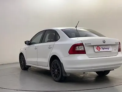2015 Skoda Rapid 1.6 MPI Elegance Plus