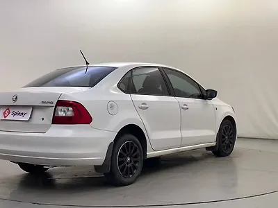 2015 Skoda Rapid 1.6 MPI Elegance Plus