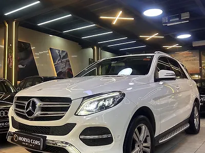 2015 मर्सिडीज़ बेंज़ GLE 350 डी 1 2015 मर्सिडीज़ बेंज़ GLE 350 डी 1