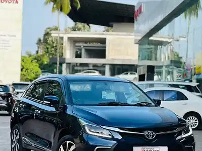 2026 टोयोटा ग्लैंजा V Petrol Automatic 1